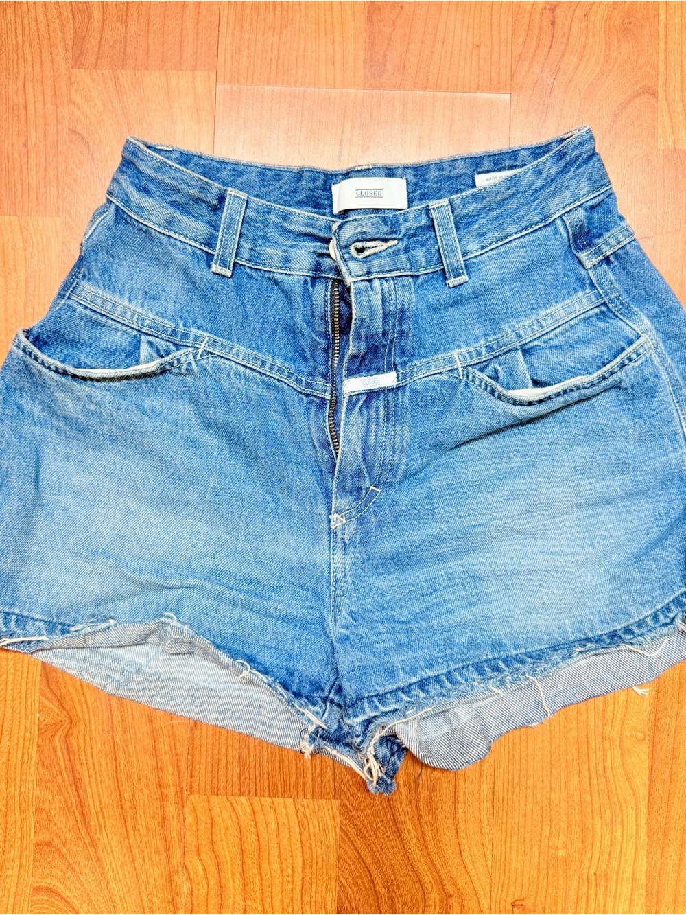 Closed High-Waist Blue Denim Women’s Shorts